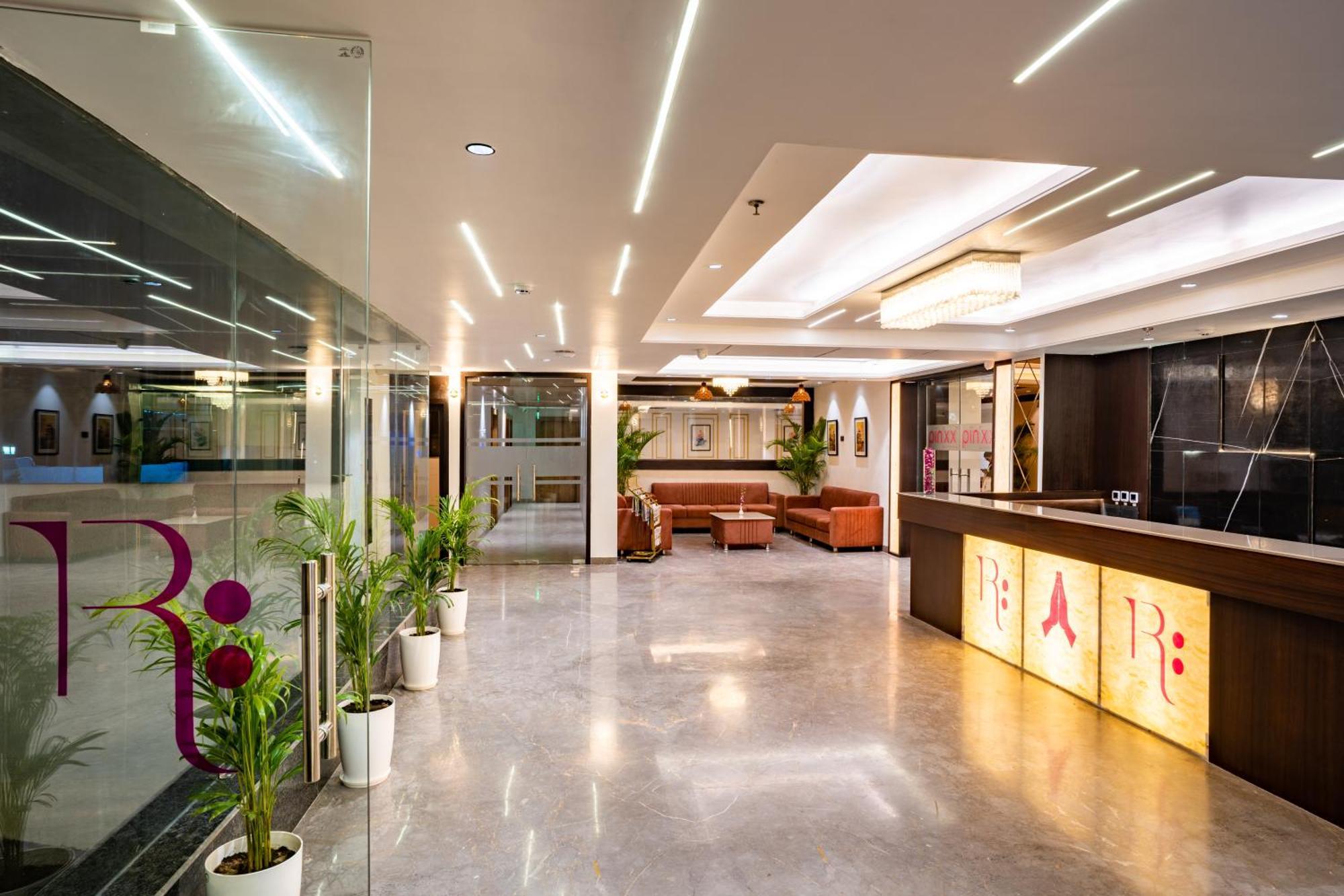 Regenta Place Raaj Agra, Tajganj Агра Экстерьер фото