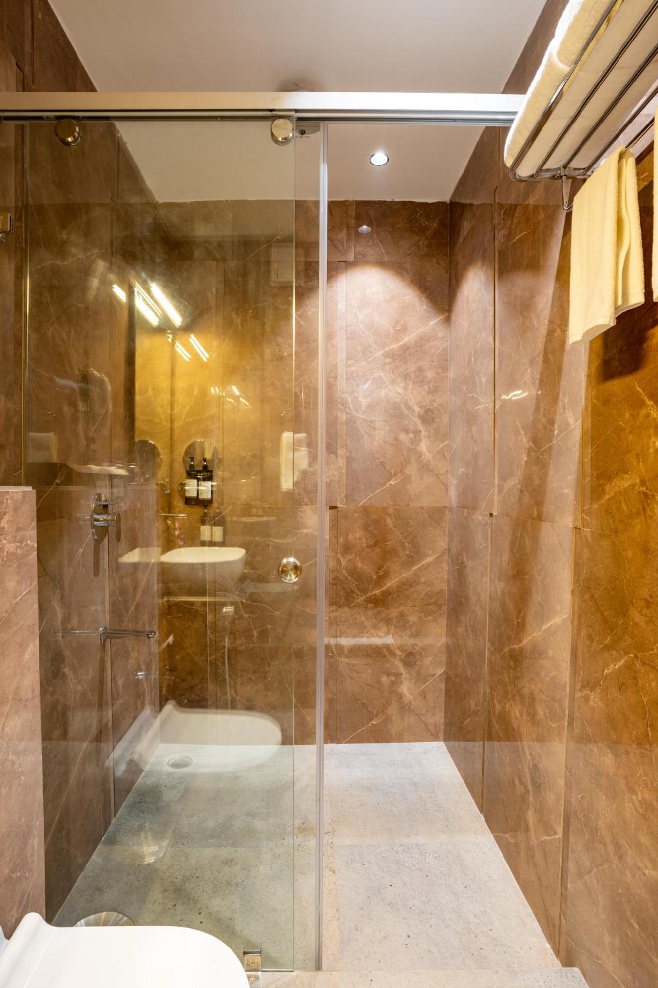 Regenta Place Raaj Agra, Tajganj Агра Экстерьер фото