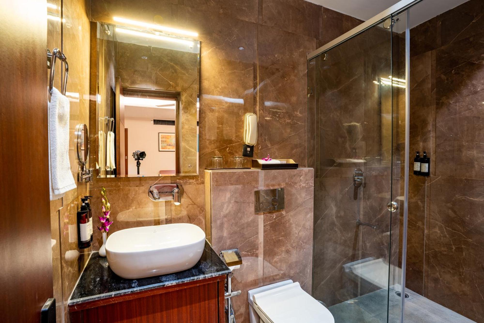 Regenta Place Raaj Agra, Tajganj Агра Экстерьер фото